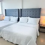 Alojamiento Cartagena frente Al Mar